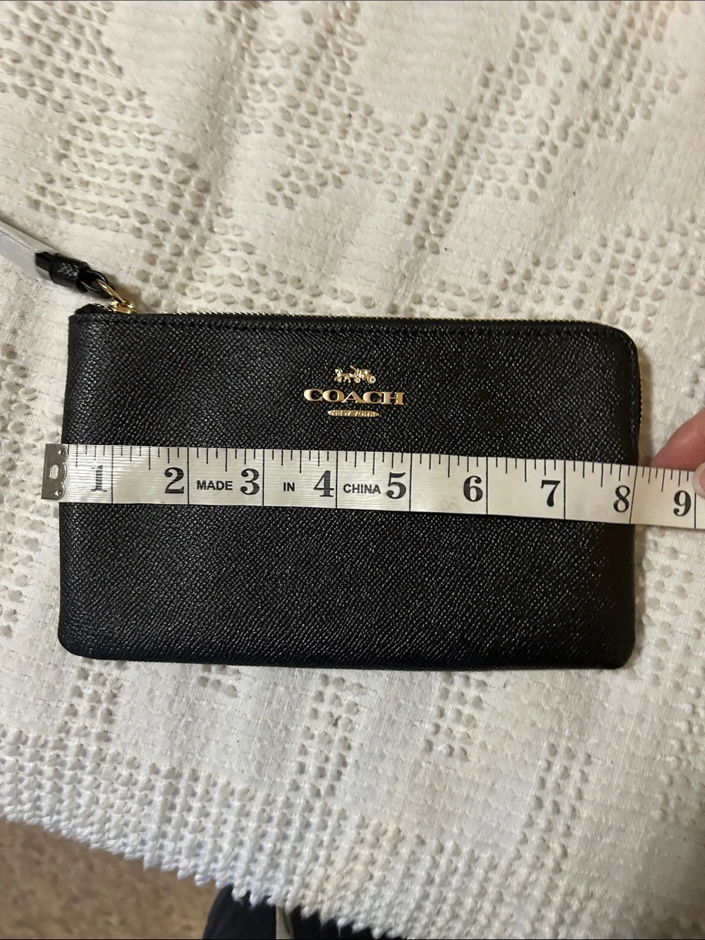 NWT Coach Black Leather Zip Wristlet with Gold Logo - Picture 5 of 6